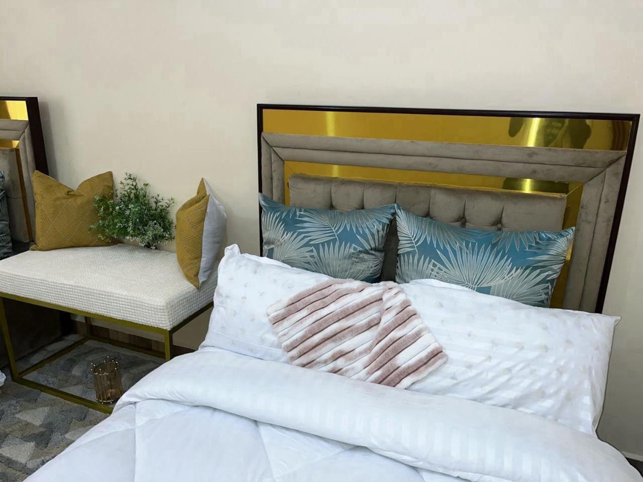 R&K Two Bedroom Apartment Dar es Salaam Extérieur photo